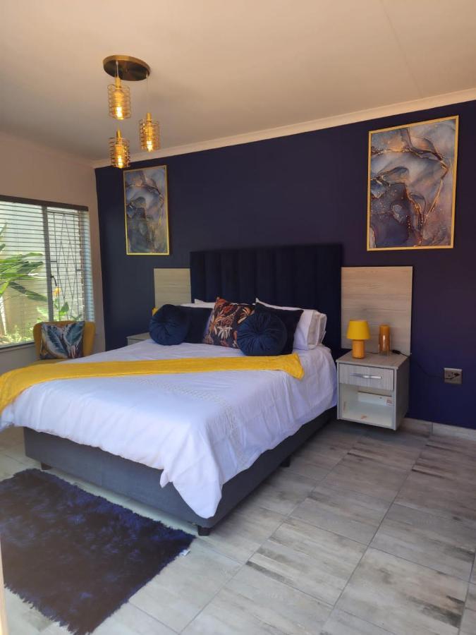 Sibella Guest House Bloemfontein Exterior photo